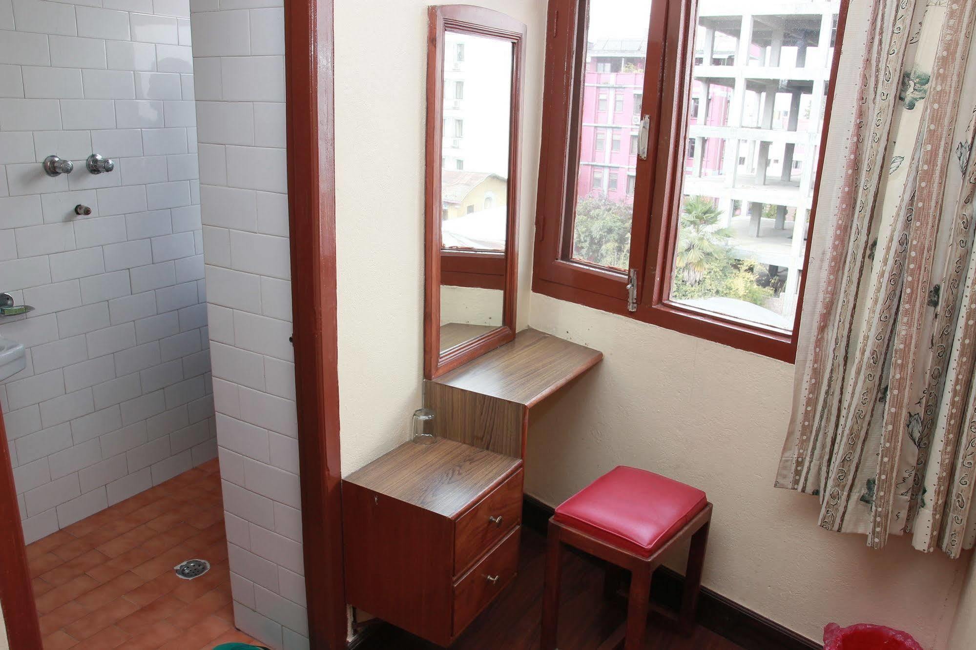 Shree Tibet Family Guest House Kathmandu Exterior photo